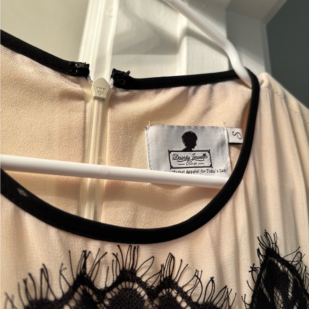 Reserved dainty Jewell’s dress